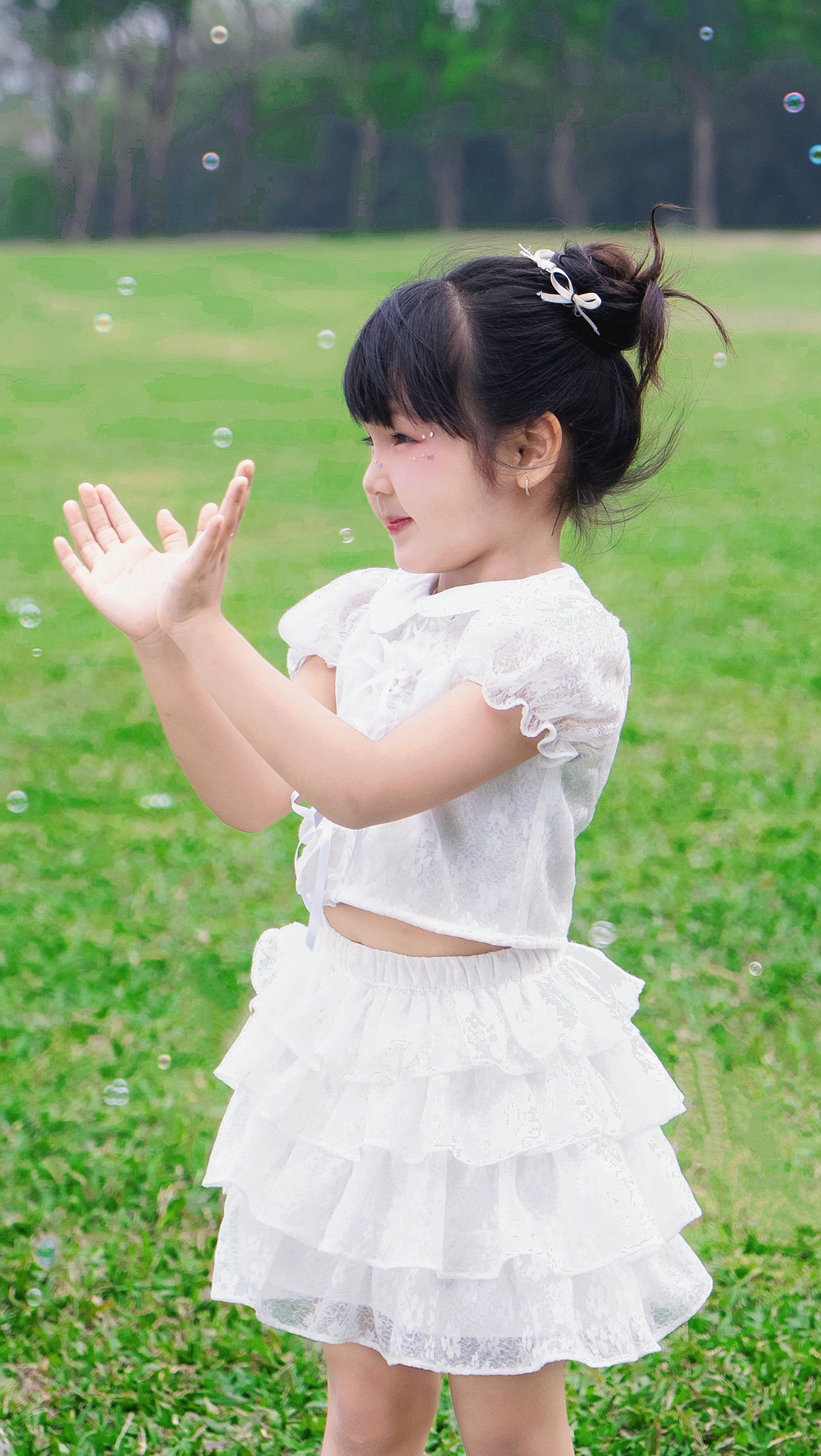 Cách phối đồ cho bé gái đi du lịch